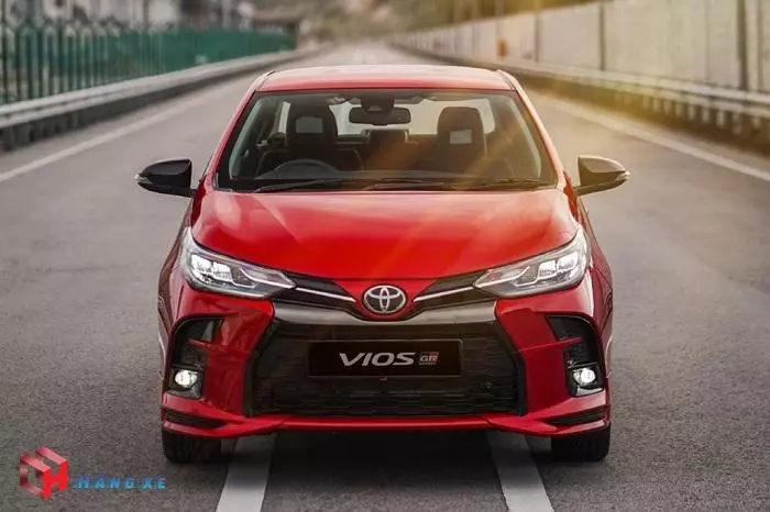 Thiết kế đầu xe Vios GRS bản thể thao 2022