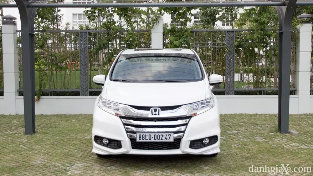 Đầu xe Honda Odyssey 2016