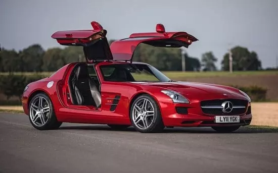 Mercedes-Benz SLS AMG