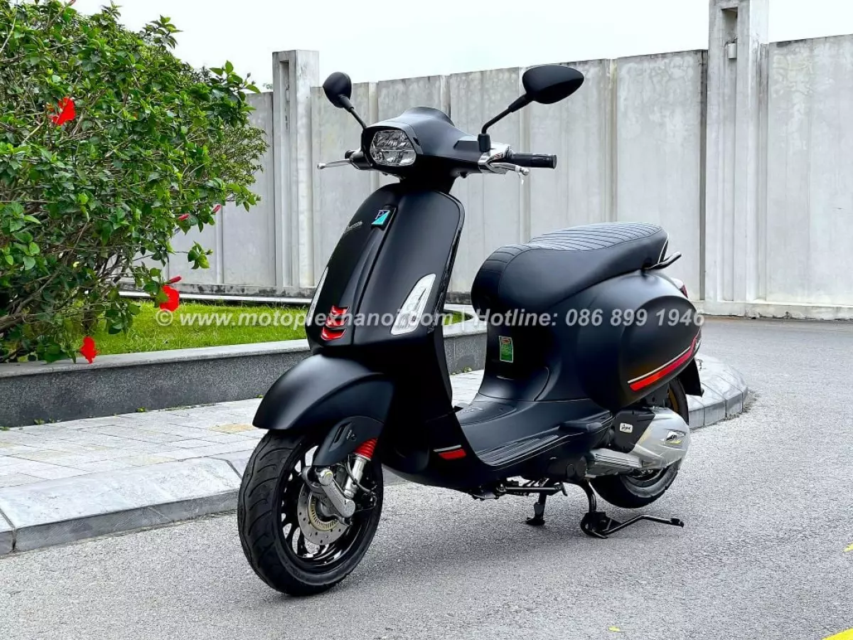 Vespa Sprint S 150 phiên bản hoàn toàn mới màu Đen nhám Black Opaco (Matt)