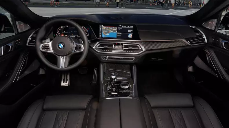 Không gian nội thất BMW X6 2022