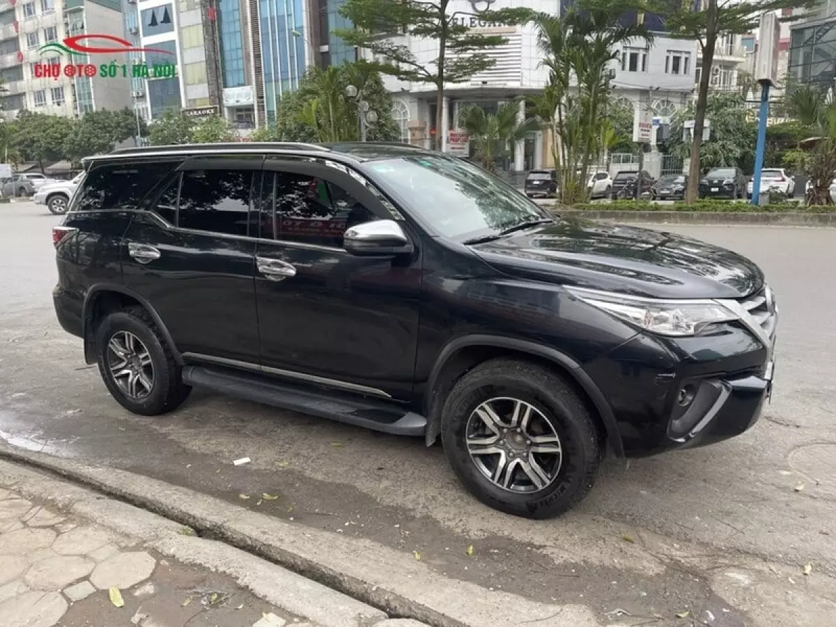 Xe Toyota Fortuner 2019