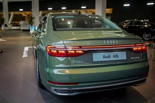 Audi A8L giảm giá cho phiên bản tiêu chuẩn