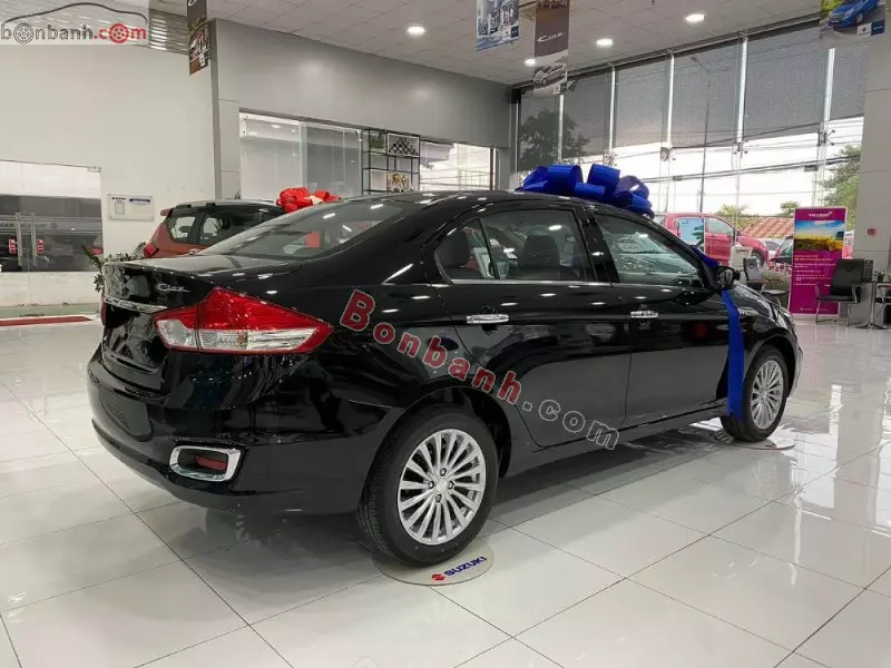 Thân xe Suzuki Ciaz 2024