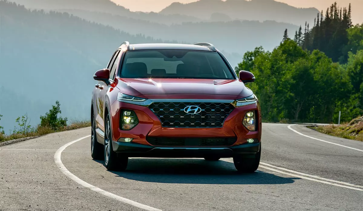 Ngoại thất đầu xe Hyundai SantaFe 2020