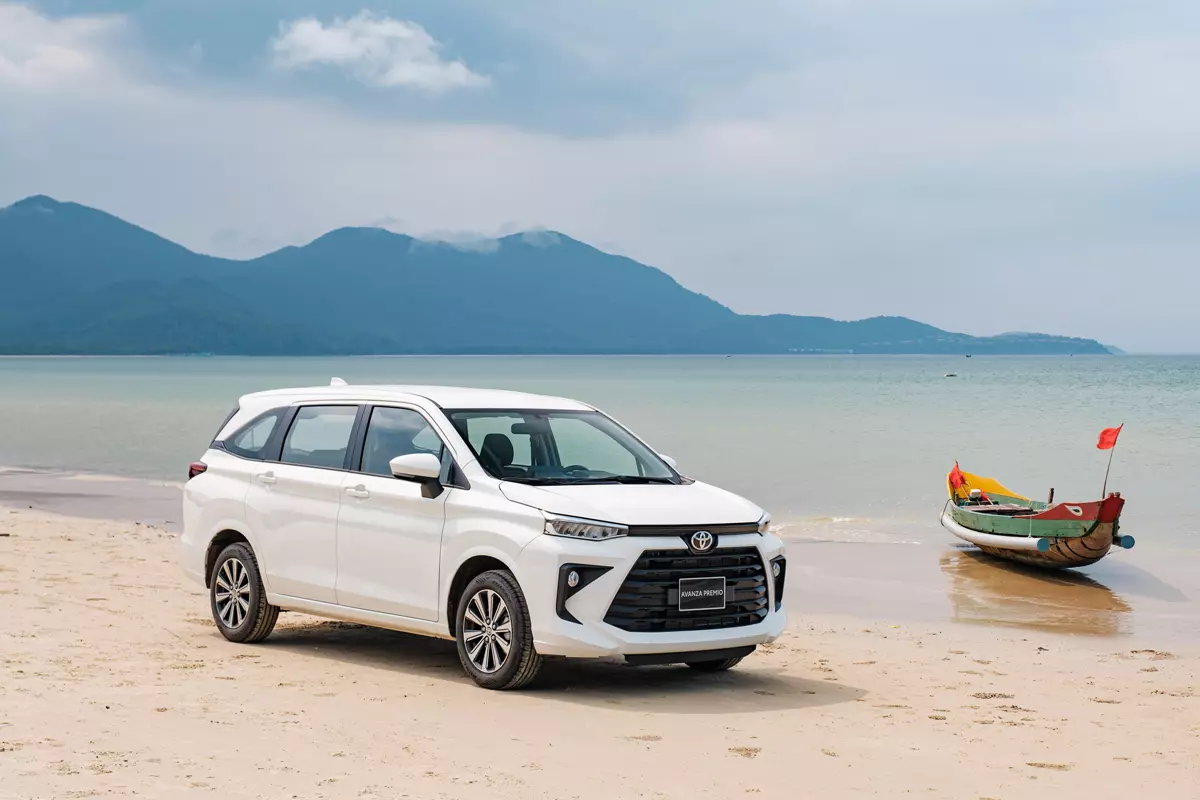 Đầu xe Toyota Avanza 2022.