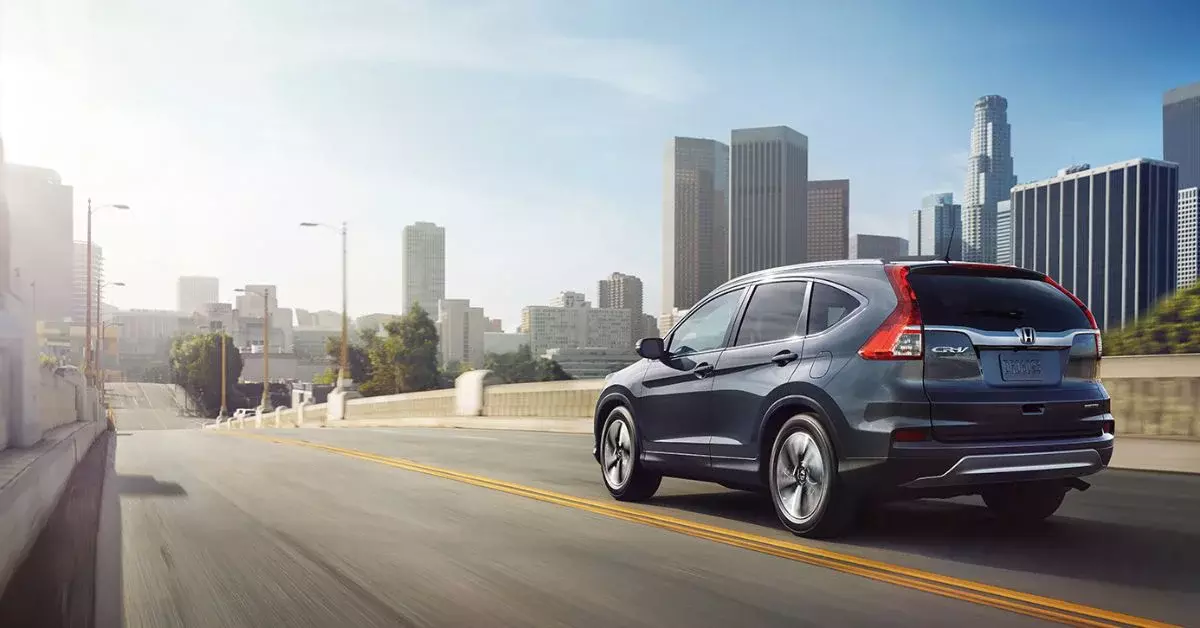 Đánh giá thông số kỹ thuật Honda CR-V 2016 về động cơ. (Ảnh: Sưu tầm Internet) 