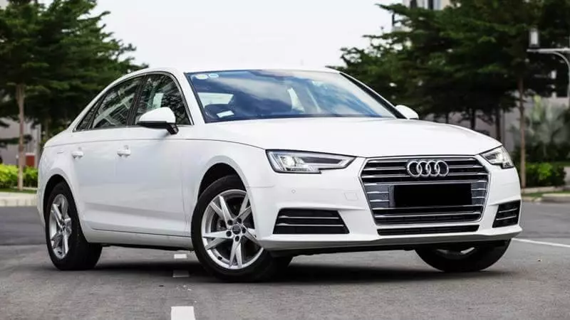 Hình ảnh một chiếc xe Audi cũ