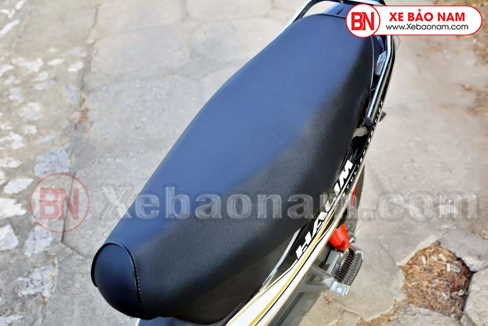 Cốp xe Sirius 50cc rộng rãi