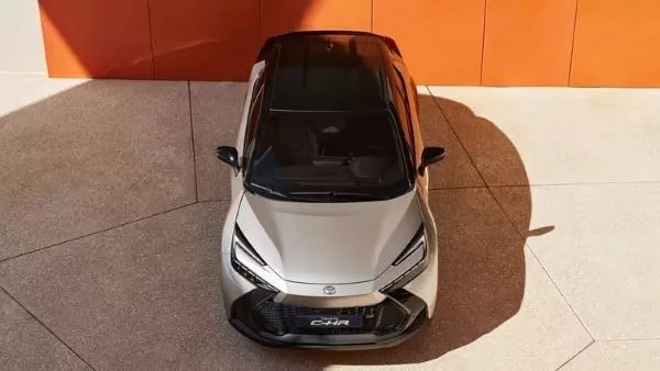 Khoang nội thất Toyota C-HR 2023