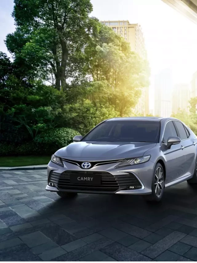   Giá xe Toyota Camry kèm ưu đãi hấp dẫn tháng 12/2023