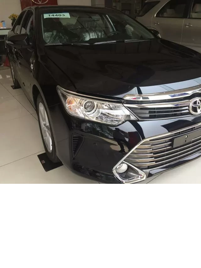   Giá xe Toyota Camry 2017 cũ tháng 12/2023