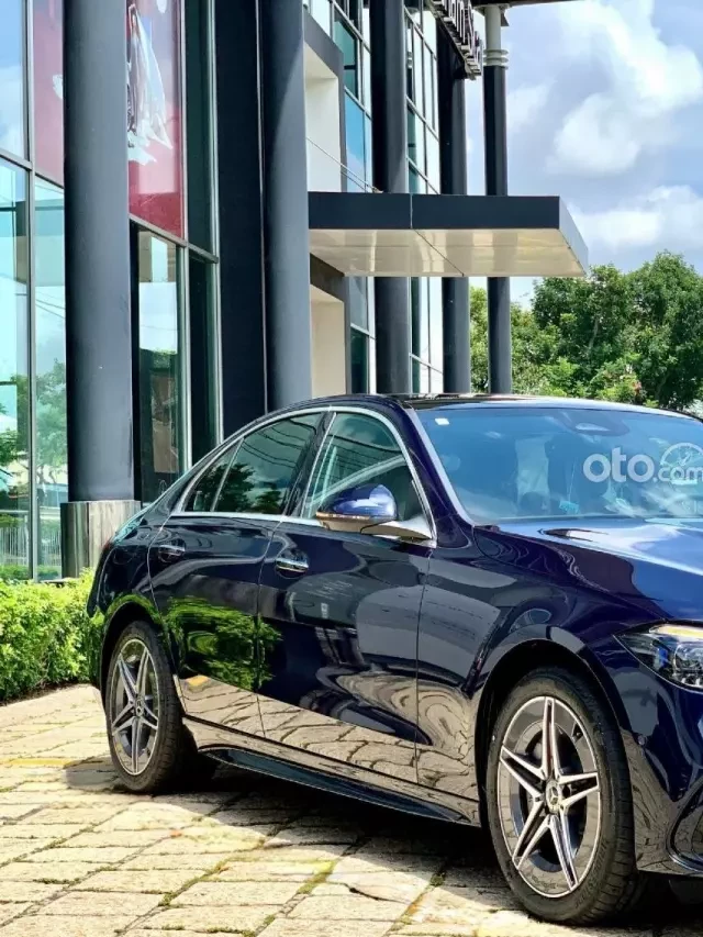   Bảng Giá Xe Mercedes-Benz kèm ưu đãi tháng 1/2024