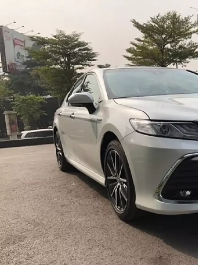   Chi tiết Toyota Camry 2022: Đánh giá, Giá bán và Thông số kỹ thuật