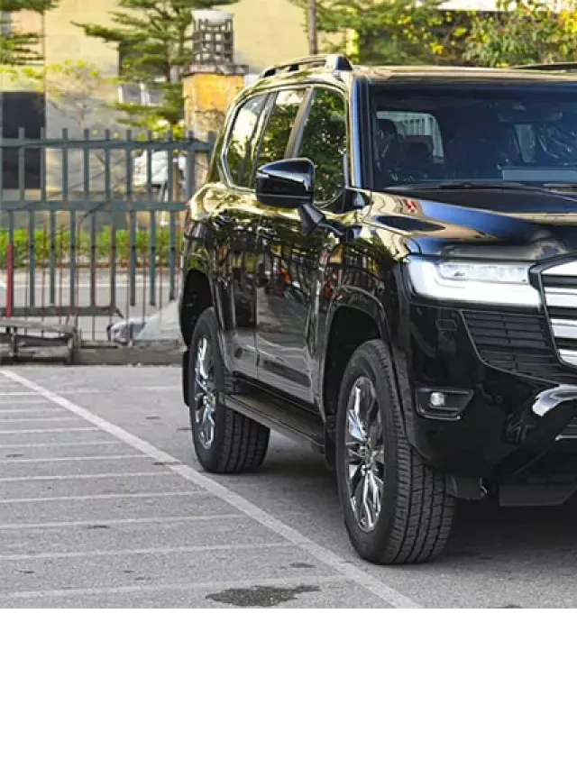   Đánh giá Toyota Land Cruiser 2023: Thiết kế nội ngoại thất