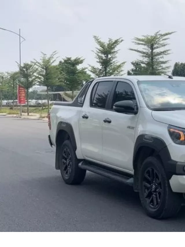   Đánh giá xe Toyota Hilux cũ: Xe tốt, dáng bền, giá "mềm" tại sao chê?