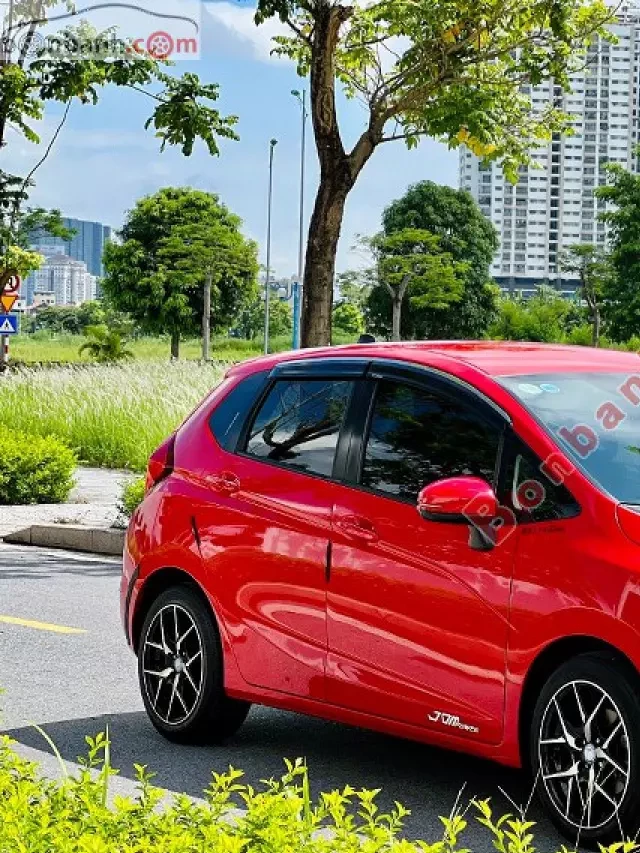   Honda Jazz: Mẫu xe Hatchback Bất Hủ trong phân khúc