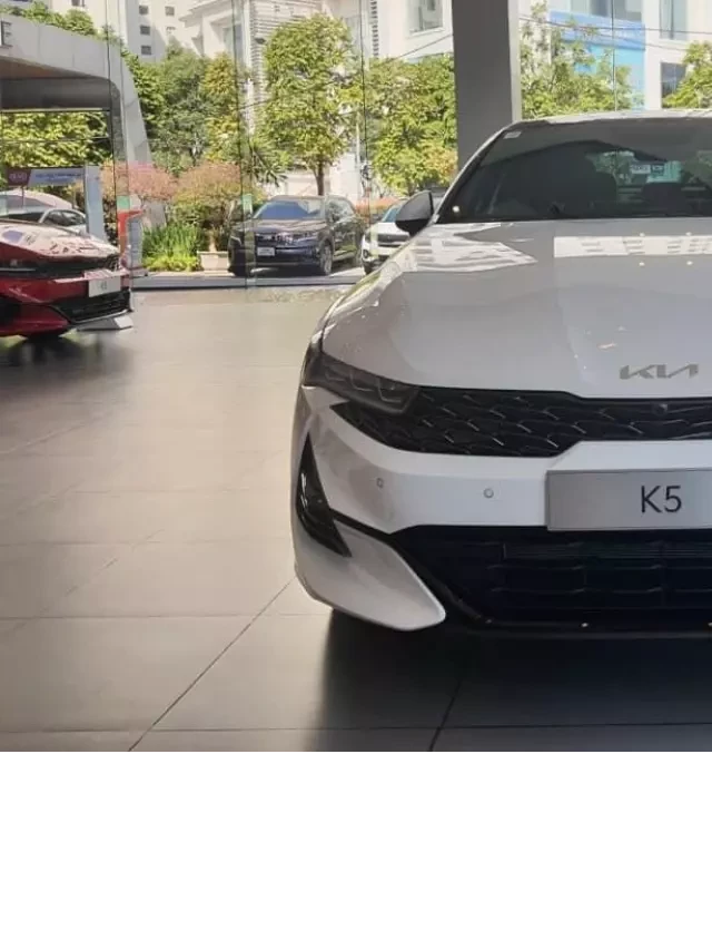   KIA K5 GT-Line 2022 Tuyên Chiến Toyota Camry: Chi Tiết Về Mẫu Xe Bóng Bẩy!