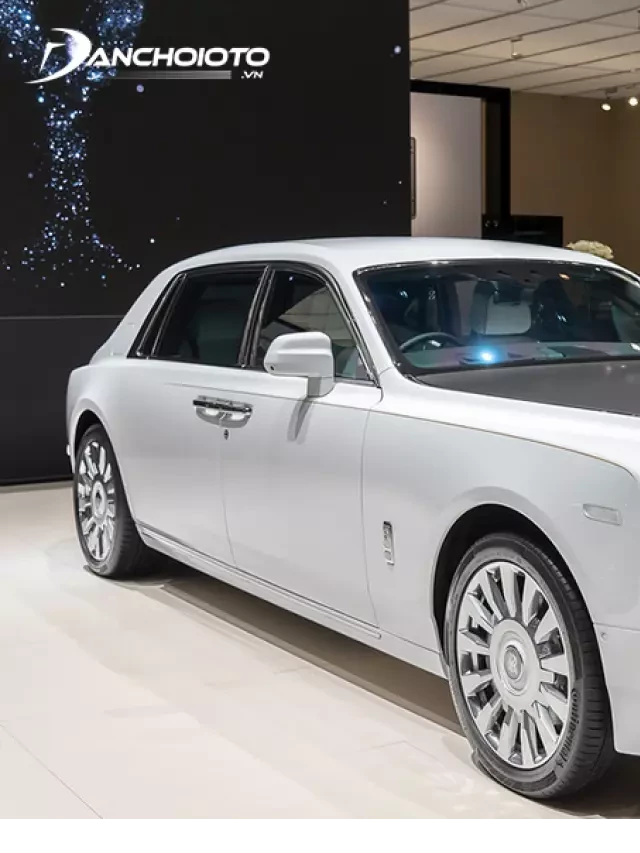   Bảng giá xe ô tô Rolls-Royce: sedan, coupe, SUV, mui trần (3/2024)