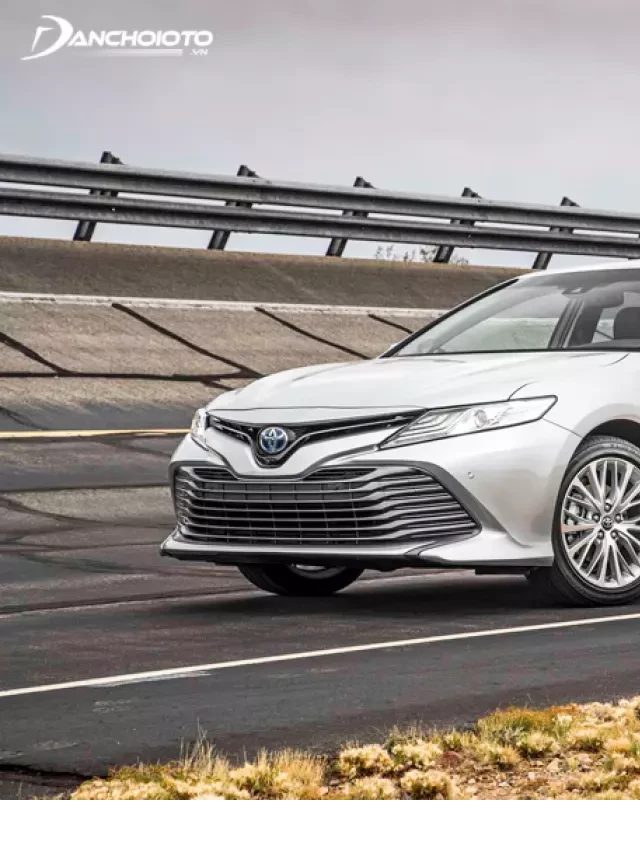   Đánh giá Toyota Camry 2018 cũ - Một lựa chọn thông minh cho sedan hạng D