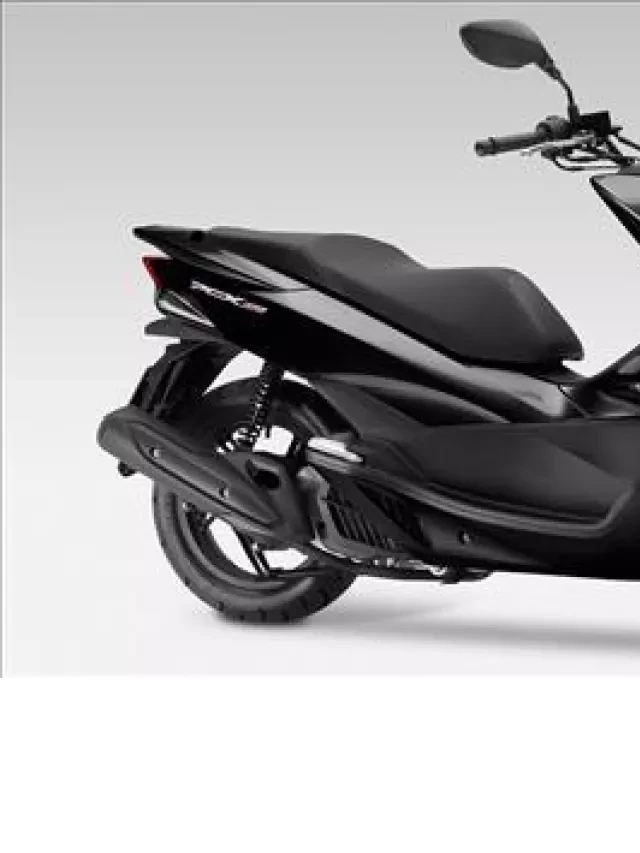   So sánh xe máy Honda PCX và Yamaha Nozza Grande