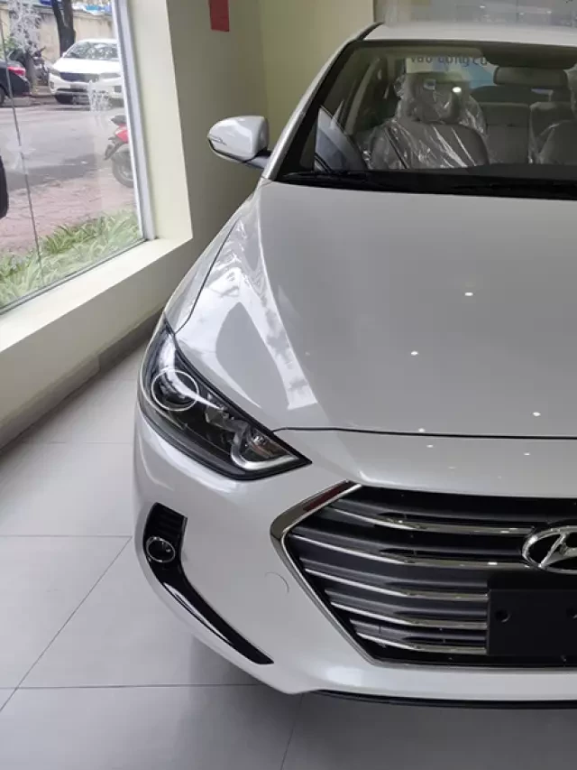   Xe Sedan Hyundai Elantra Số Sàn: Hiệu suất vận hành vượt trội và không gian nội thất hoàn hảo