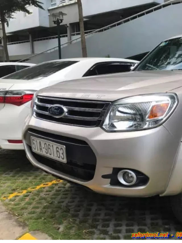   Ford Everest 2,5MT 2014 - Một Sự Lựa Chọn Tuyệt Vời